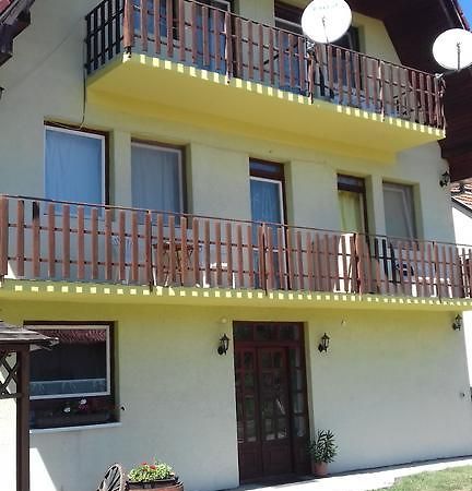 Appartamento Apartmanhaz Balatonfenyves Esterno foto