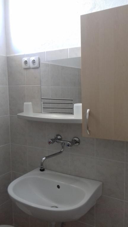 Appartamento Apartmanhaz Balatonfenyves Esterno foto